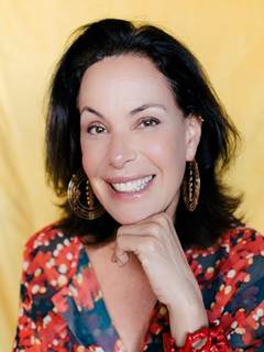 Carolina Ferraz nua pelada no filme A Gruta