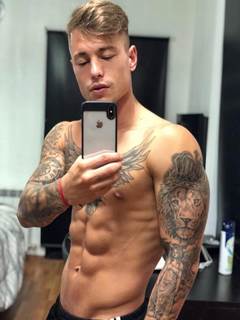 Leo Parraguez nu Jogador de futebol pelado