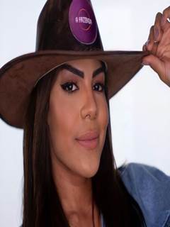 A Fazenda 12 os peitos deliciosos da Tays Reis