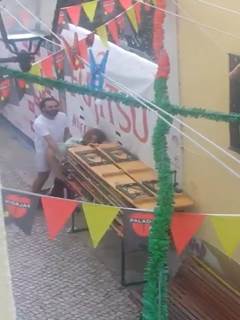 Flagra gostosa bêbada transando na rua