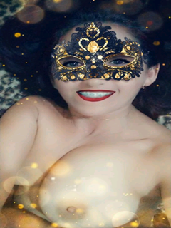 Mulher do cornudo enviando nudes no grupo de Swing