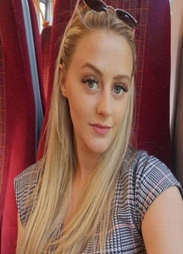 Novinha vazou na net pelada e fodendo