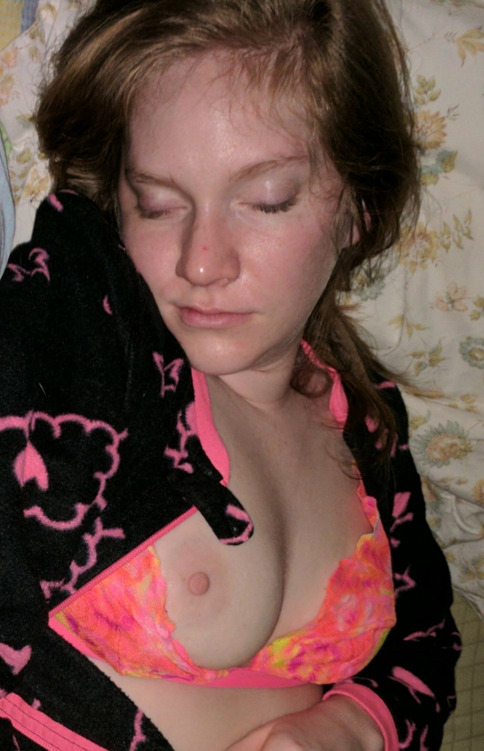 Irmã vazou pelada na net